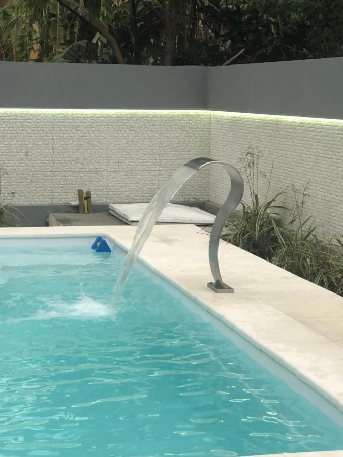 Casa Luxo Com Piscina A 500 Metros Da Praia Флоріанополіс Екстер'єр фото