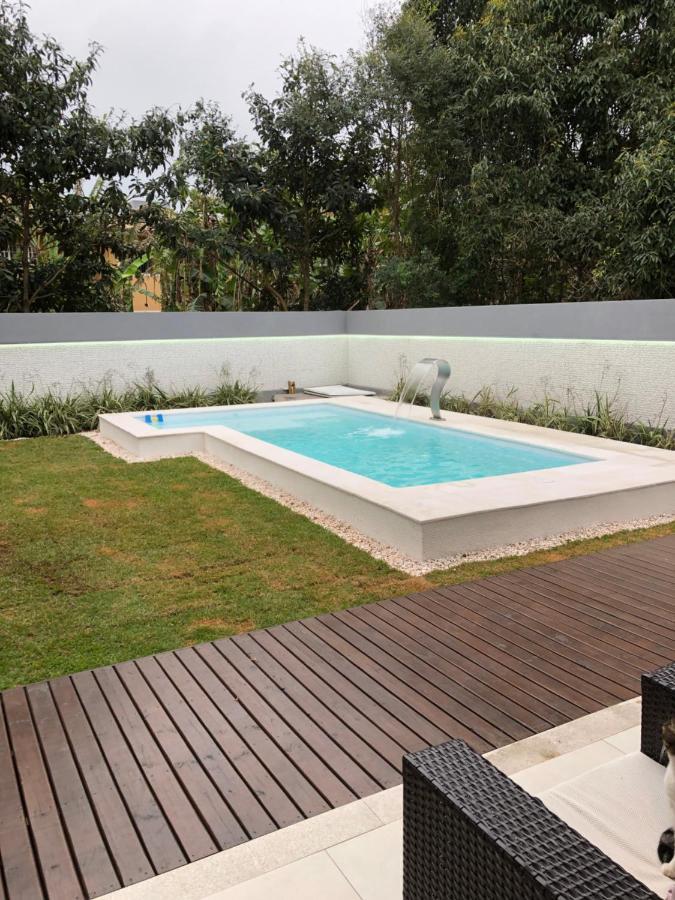 Casa Luxo Com Piscina A 500 Metros Da Praia Флоріанополіс Екстер'єр фото